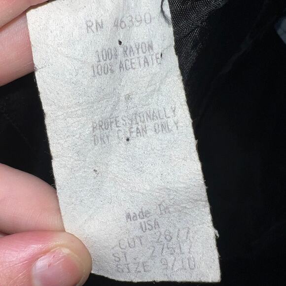 Roberta Women's Black Velvet & Red Satin Cocktail Dress, Size 9/10, Vintage - Picture 6 of 7